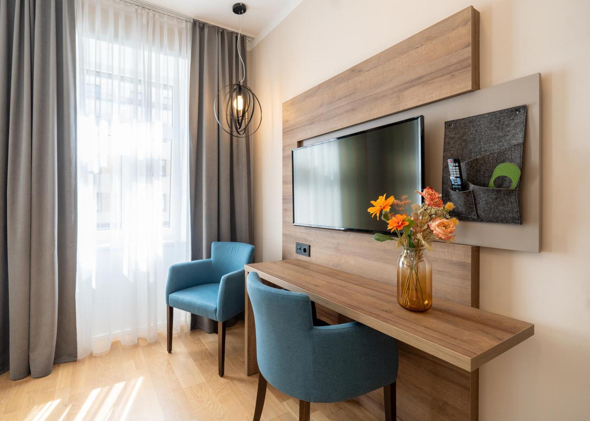 Hotel Das Jedermann Boutiquehotel Mit Stadtgarten 3*